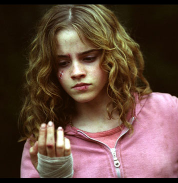 emma watson haircut 2009. Emma Watson Hairstyle