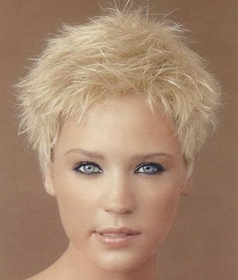 blonde short hairstyle. Posted in Short Hairstyles,