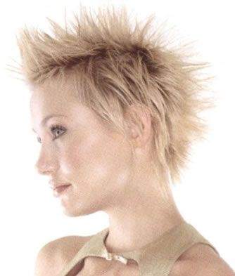 short emo hairstyles for teenage girls. Side view of a teen girl with