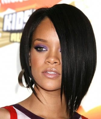rihanna hair. Rihanna Layered Hairstyle