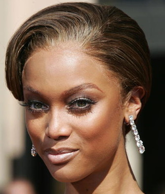 tyra banks hairstyles 2010. Tyra Banks – Short Hairstyle