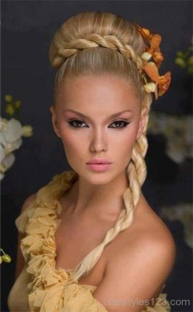 Prom Hairstyles Half Up