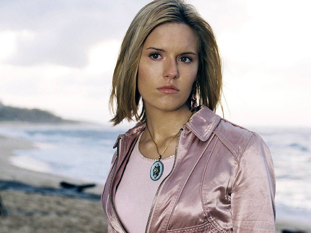 Maggie Grace - Page 10