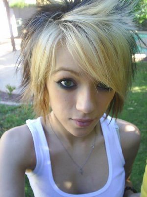 short emo hairstyles for teenage girls. Girl Emo Hairstyle