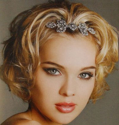 Short Bridal Hairstyle