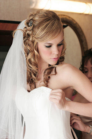 Curly Hairstyle For Bridesmaids