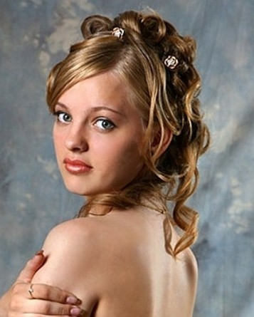 Bridesmaids Hairstyle