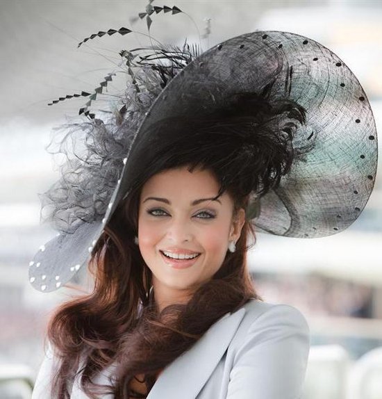 Marvelous Aishwarya  Hairstyle