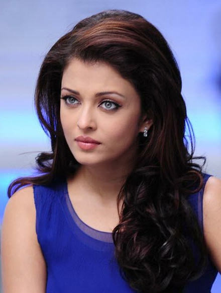 Lovely Aishwarya Hairstyle