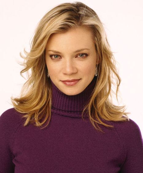 Amy Smart Lovely Hairstyle