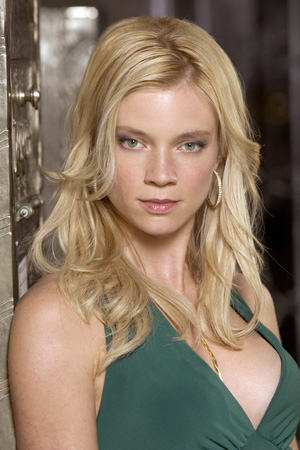 Amy Smart Haircut