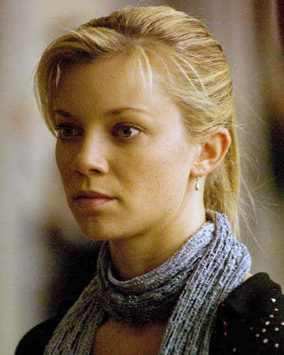Amy Smart Short Ponytail Hairstyle