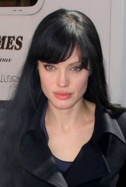 Angelina Jolie Hime Haircut