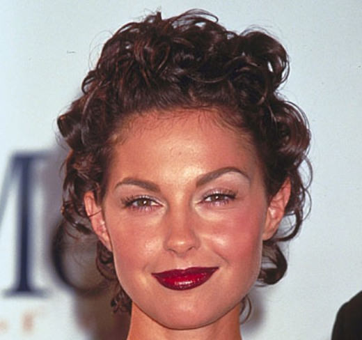 Lovely Ashley Judd Hairstyle