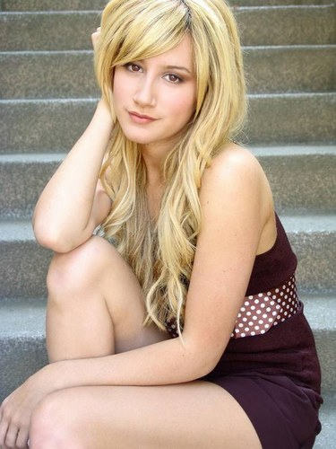 Lovely Ashley Tisdale Hairstyle