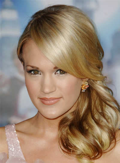 Carrie Underwood Hairstyle