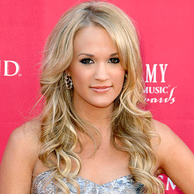 Curly Hairstyle Of Carrie Underwood