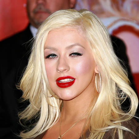 Actress Christina Aguilera Hairstyle