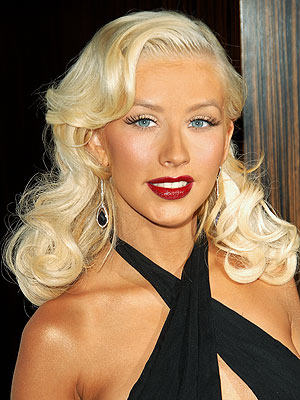 Christina Aguilera Curly Hairstyle
