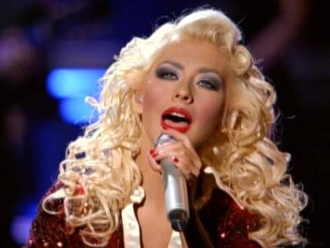 Curly Hairstyle Of Christina Aguilera