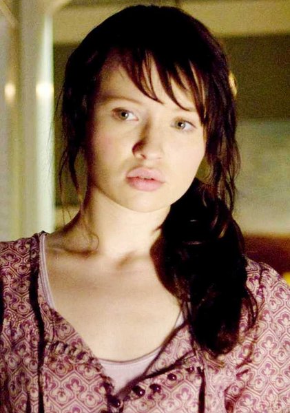 Emily Browning Ponytail Hairstyle