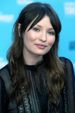 Emily Browning Hairstyle