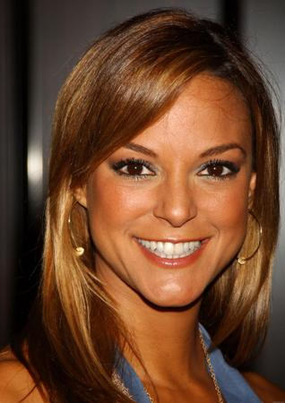 Lovable Eva Larue Hairstyle