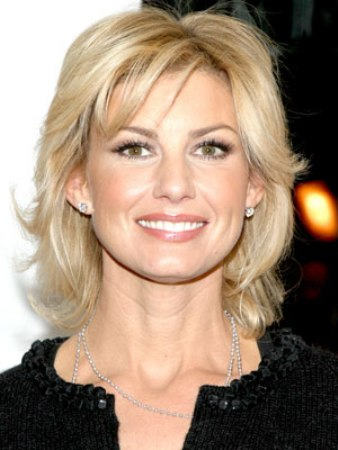 Faith Hill with Medium Haircut