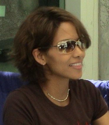 Halle Berry Short Haircut