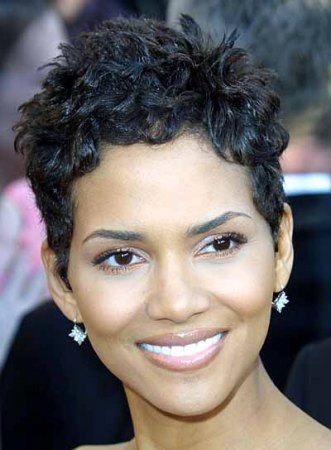 Shortest Hairstyle Of Halle Berry
