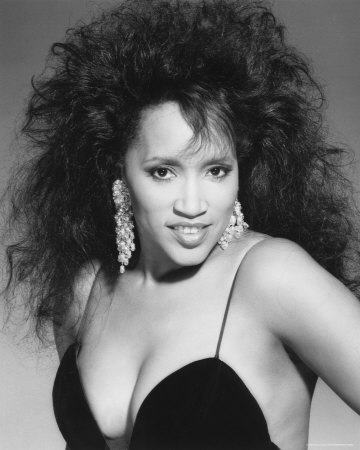 Glamorous Hairstyle of Jackee Harry