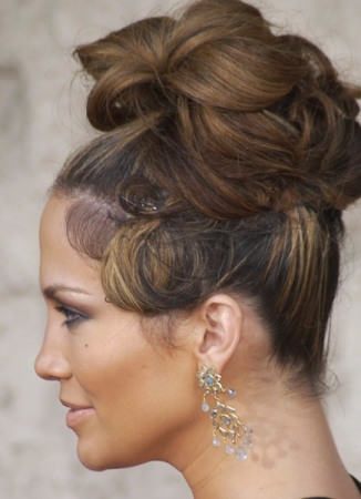 Unique Updo Hairstyle of Lopez