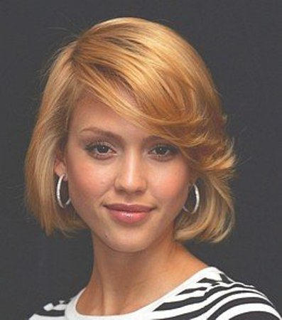 Jessica Alba with Short Haircut