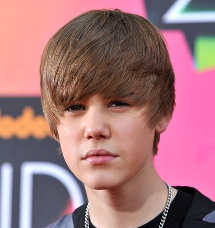 Justin Bieber With Elegant Hairstyle