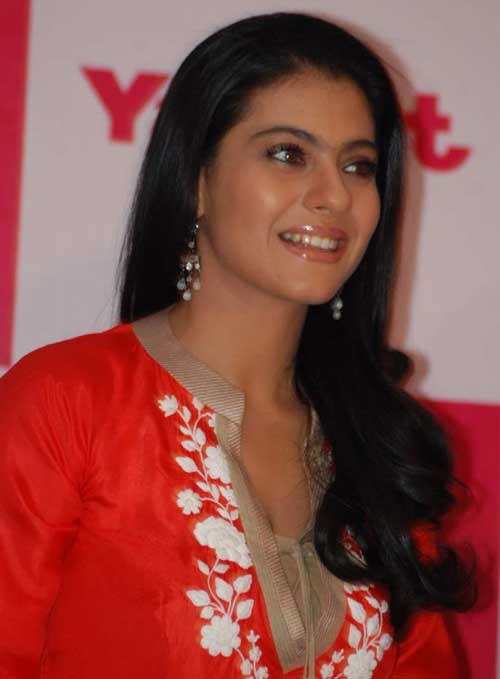 Lovely Hairstyle Of Kajol