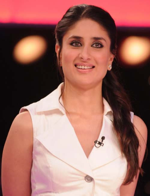 Side Ponytail Hairstyle Of Kareena