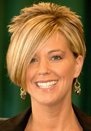 Elegant Haircut of Kate