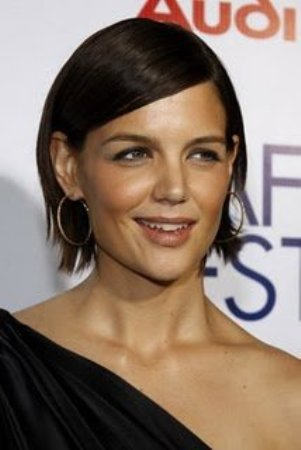 Lovely Katie Holmes Haircut
