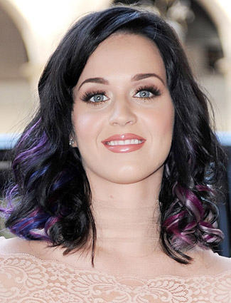 Katy Perry Highlights Curly Hairstyle