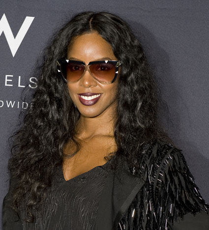 Kelly Rowland Curly Hairstyle