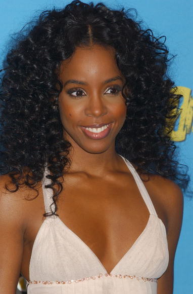 Kelly Rowland Curly Hairstyle