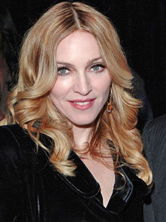 Medium Hairstyle of Madonna
