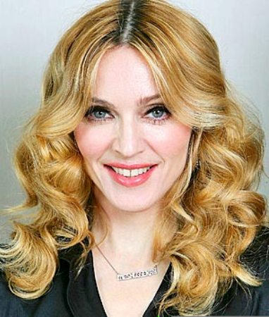 Curly Hairstyle of Madonna