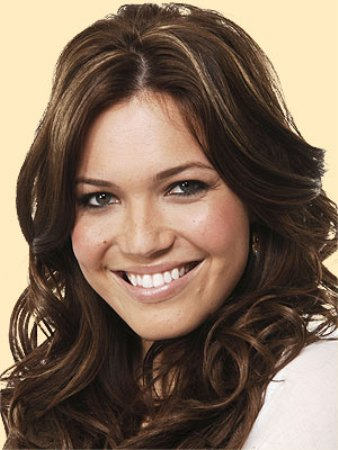 Super Mandy Moore Hairstyle