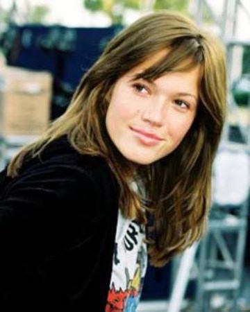 Mandy Moore Heavy Hairstyle