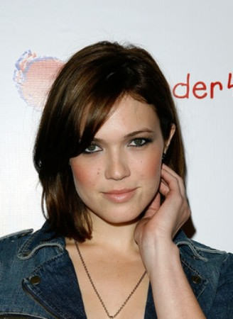 Mandy Moore Shoulder Length Hairstyle