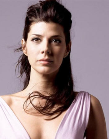 Marisa Tomei Puff Hairstyle