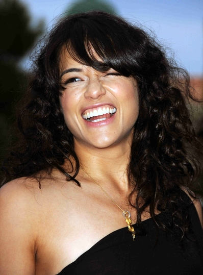 Michelle Rodriguez Curly Hairstyle