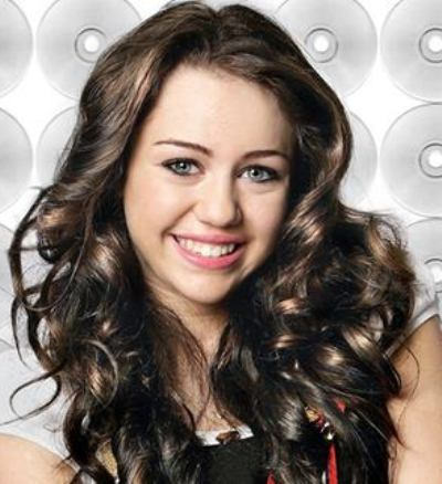 Miley Cyrus Loose Hairstyle