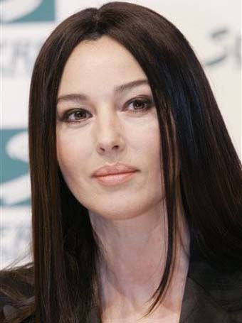 Monica Bellucci Medium Hairstyle